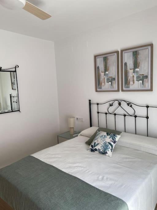 Beach And City Apartment A 50M De La Playa ฟูเอนฮิโรลา ภายนอก รูปภาพ
